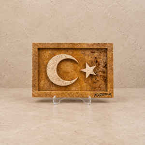Doğal Taş Türk Bayrağı Masaüstü Sanat Plaketi (Atatürk İmzalı)